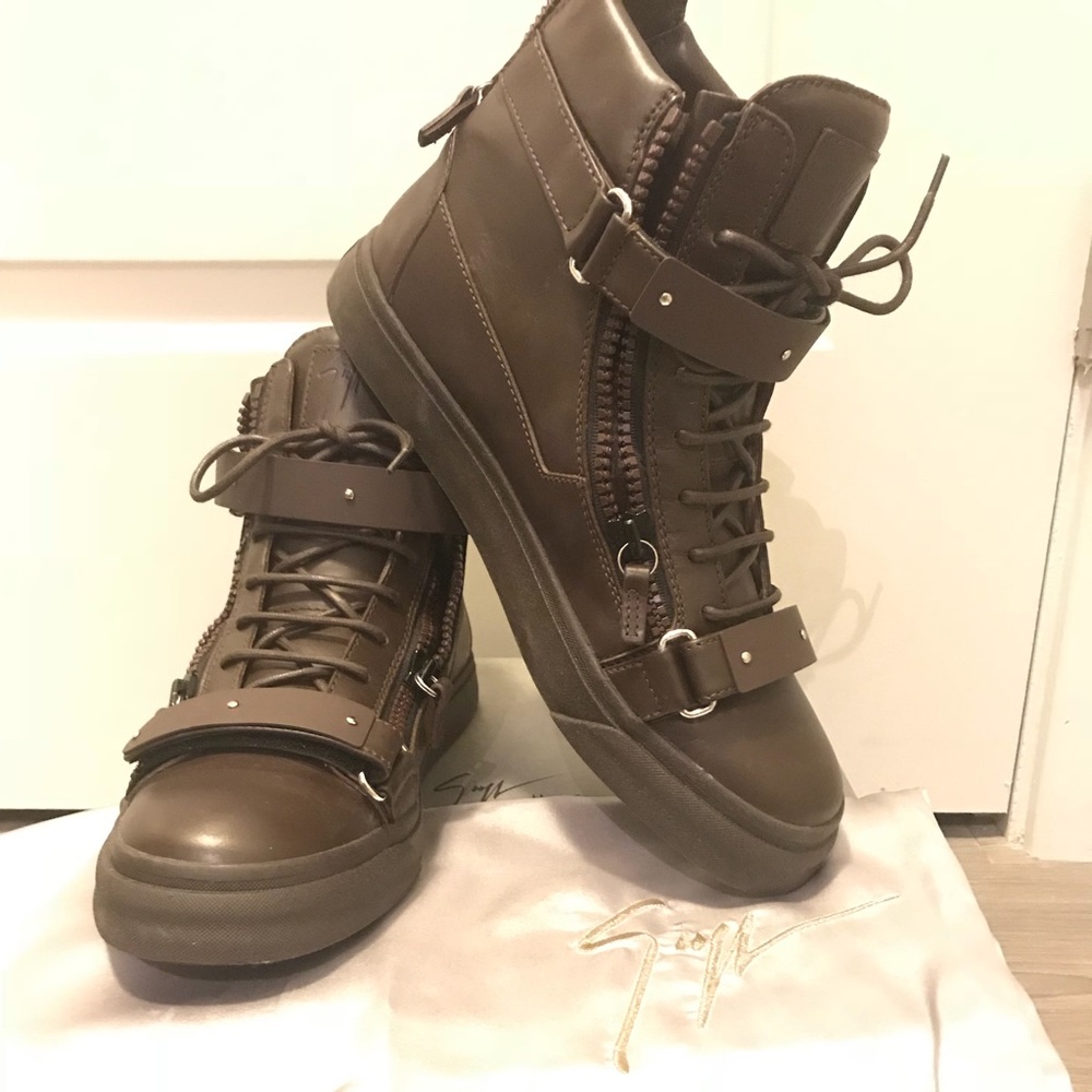 Men’s Giuseppe Zannoti Size 44/ US 11